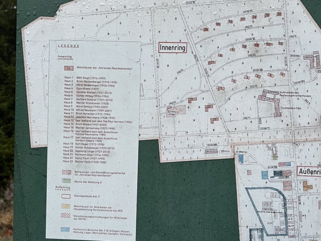 Überblick über die Lage und die Bewohner der Häuser in der Waldsiedlung in Wandlitz
