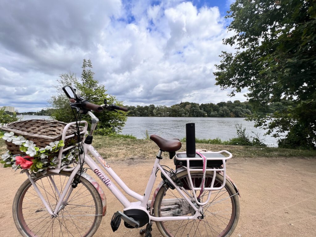 Brandenburger Radwege wie der Havelradweg in Potsdam sind gut ausgebaut und bieten die Nähe zum Wasser