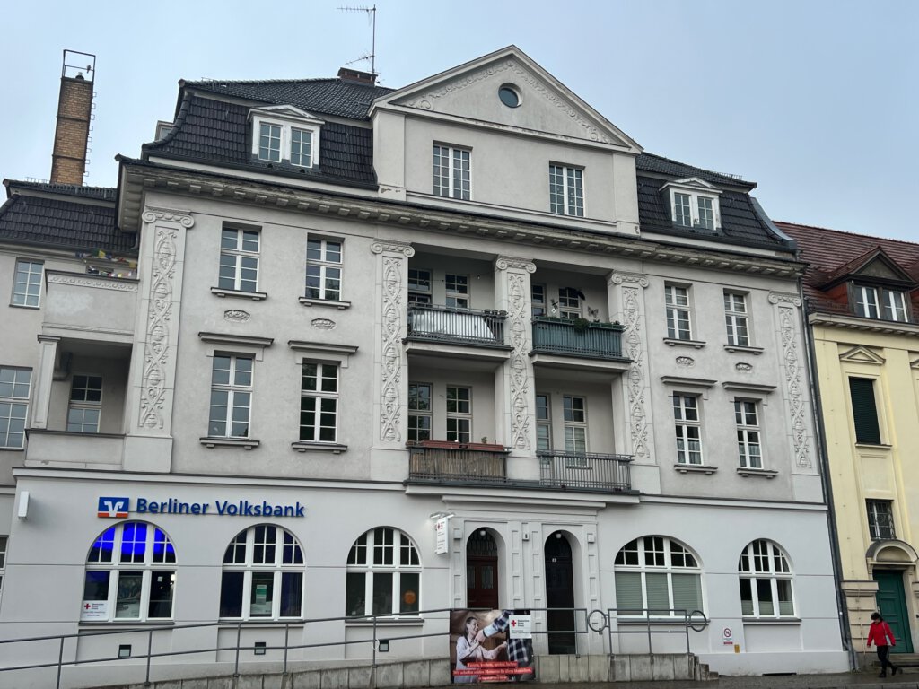 Wohn- und Geschäftshaus der Volksbank in Werder (Havel)