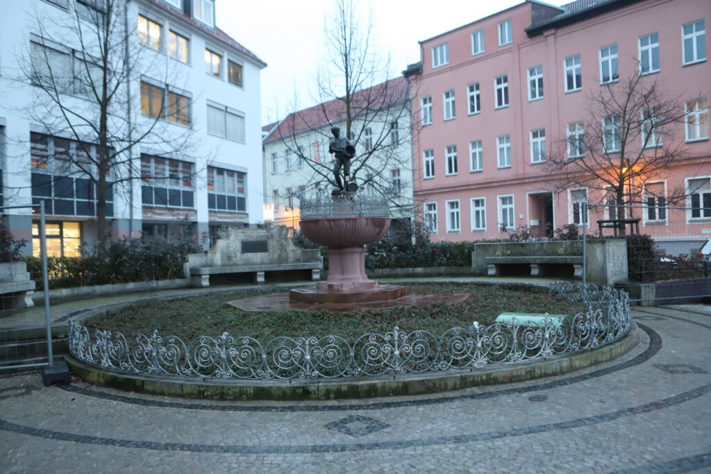 Grasnick-Brunnen in der Eisenbahnstraße in Fürstenwalde/Spree